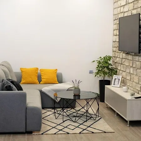 Stela - Private Terrace & Parking *