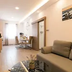 דירה Stela - Private Terrace & Parking